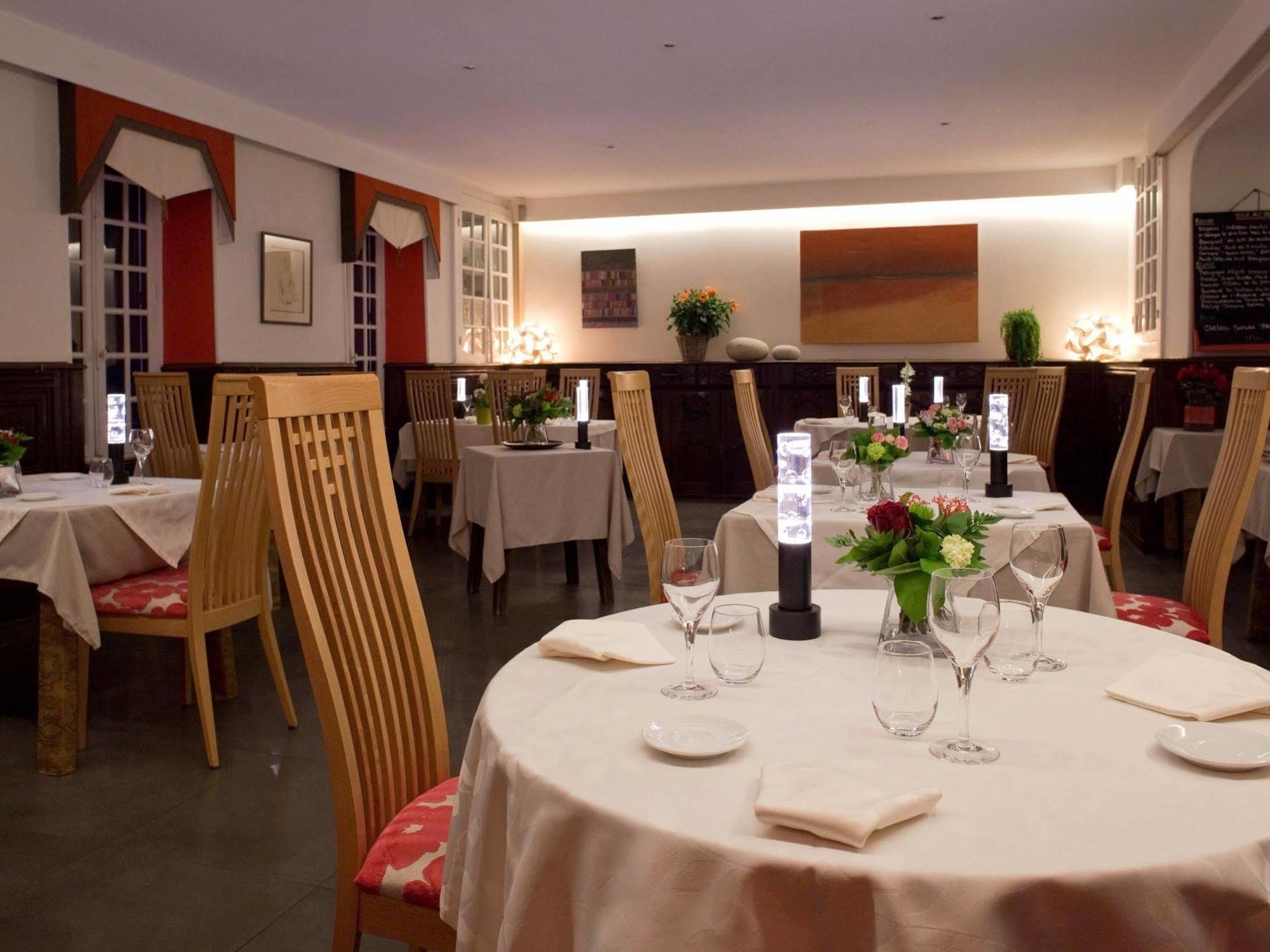 Hotel De France - Restaurant L'Insolite Douarnenez Exterior foto